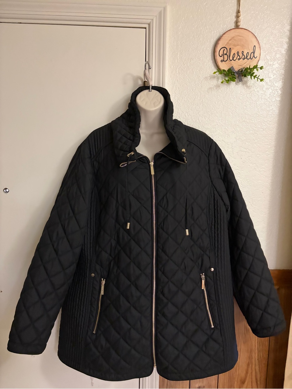 MICHAEL Michael Kors Black Quilted Stand-Collar Puffer Coat